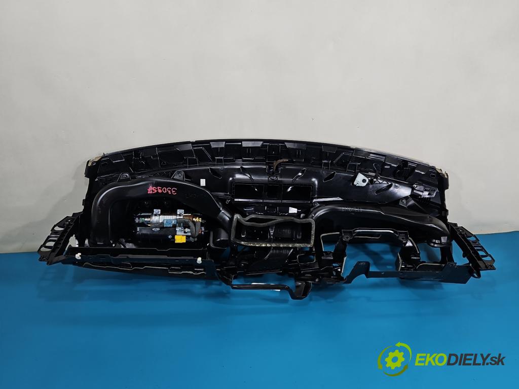 Volvo S60 II 2010-2018 2.5 T5 250 hp automatic 184 kW 2497 cm3 4- kokpit,přistrojova deska