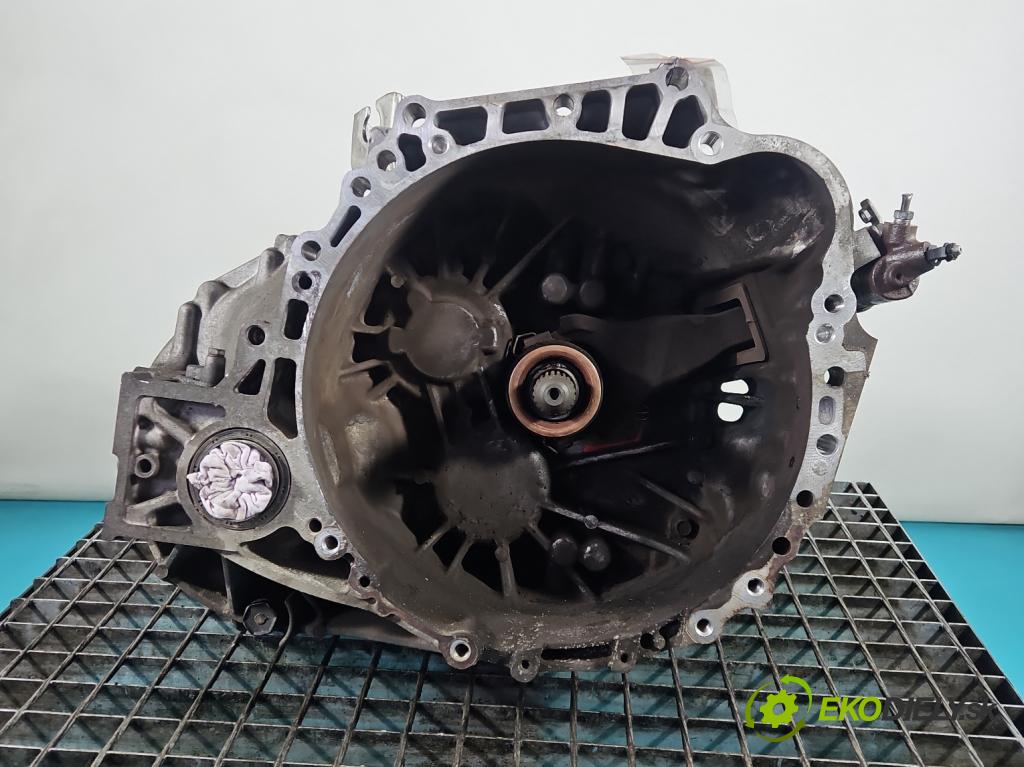 Toyota Verso 2009-2018 2.0 D4D 125 hp manual 92 kW 1998 cm3 5- převodovka stupňová manual 25650 6K