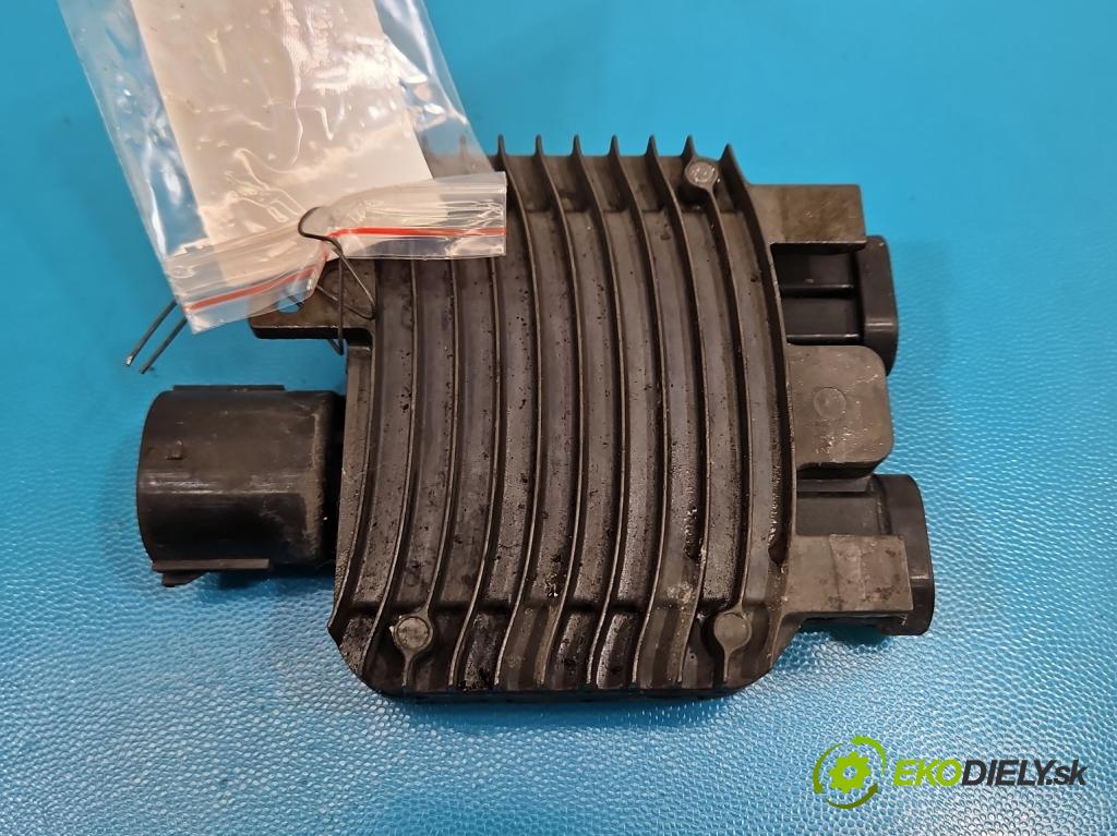 Volvo S60 II 2010-2018 2.5 T5 250 HP automatic 184 kW 2497 cm3 4- Relé: ventilátoru 940011200