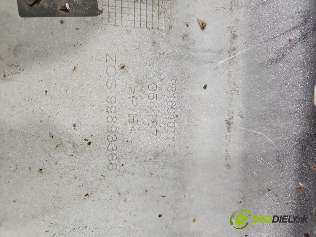 Peugeot 301 1.6 hdi 99 HP manual 73 kW 1560 cm3 4- nárazník predné  (Kľučka dverí ostatné)