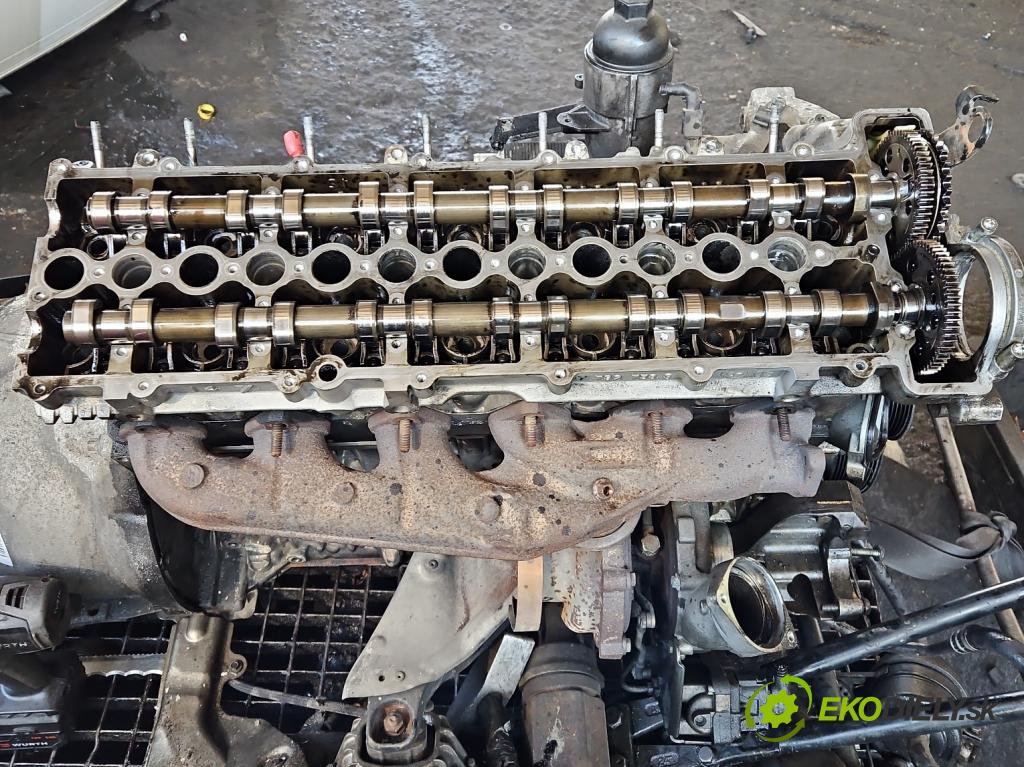 Bmw 3 E90 2005-2013 3.0d 231 HP automatic 170 kW 2993 cm3 5- Hlava: motora 7792753