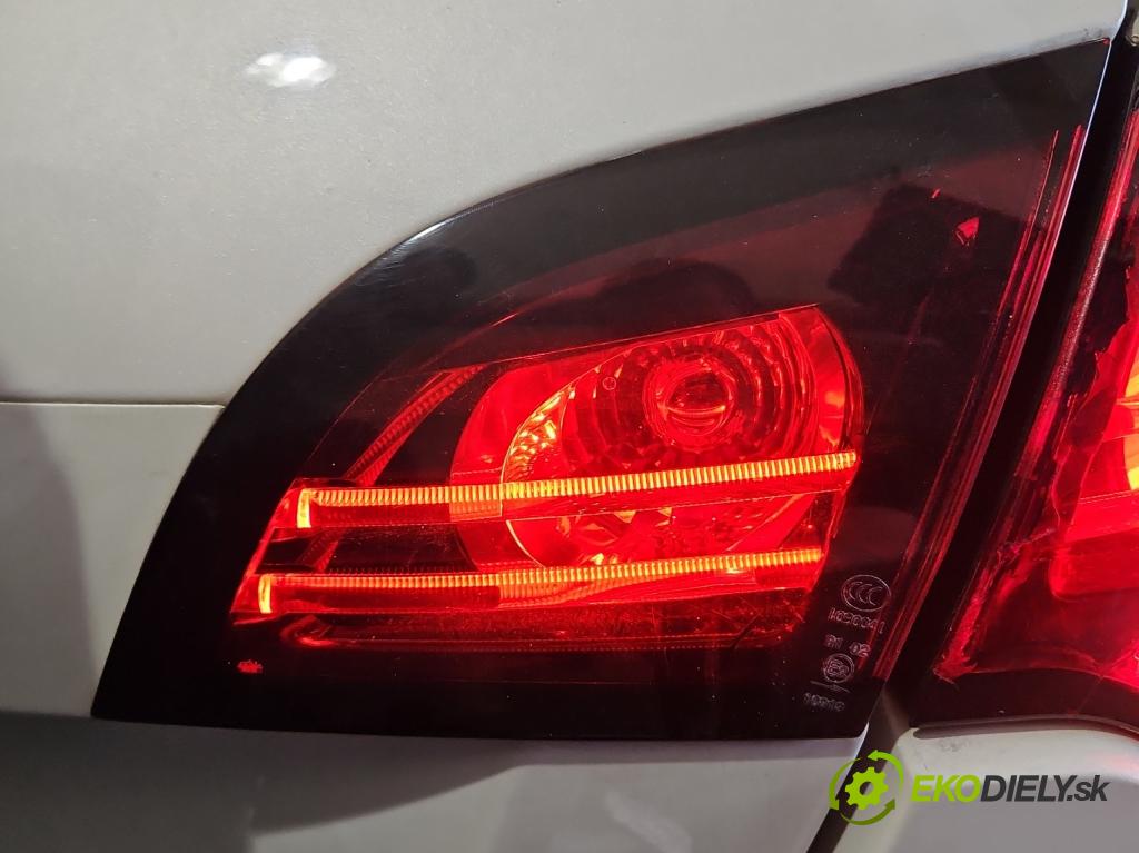 Citroen DS4 2011-2015 2.0 hdi RH02 163 HP manual 120 kW 1997 cm3 5- svetlo / reflektor zadné pravé  (Kľučka dverí ostatné)
