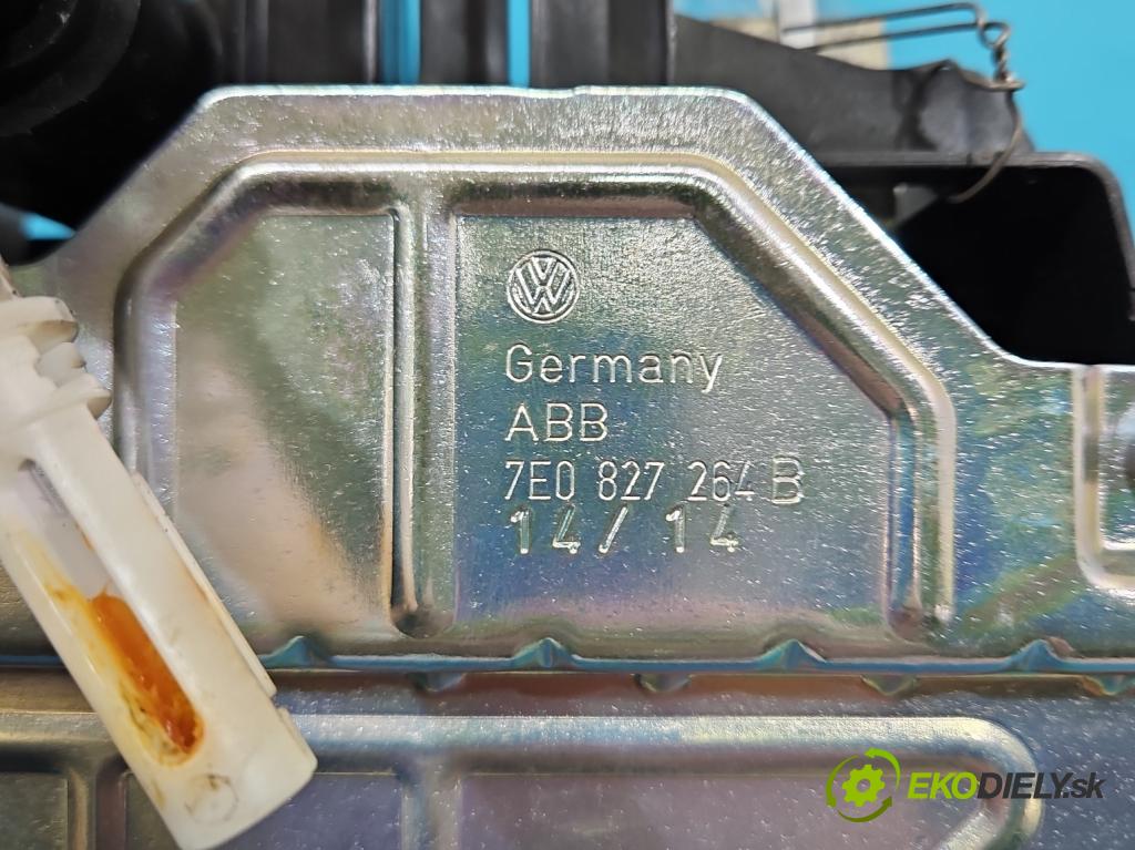 Vw Caddy III 2K 2003-2020 2.0 tdi 140 HP manual 103 kW 1968 cm3 5- rukoväť kufrové dvere zadné 7E0827264B