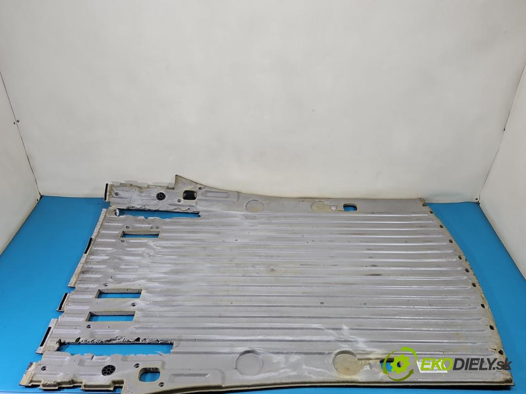 Vw Caddy III 2K 2003-2020 2.0 tdi 140 HP manual 103 kW 1968 cm3 5- koberec do auta ostatné 2K3863731AK