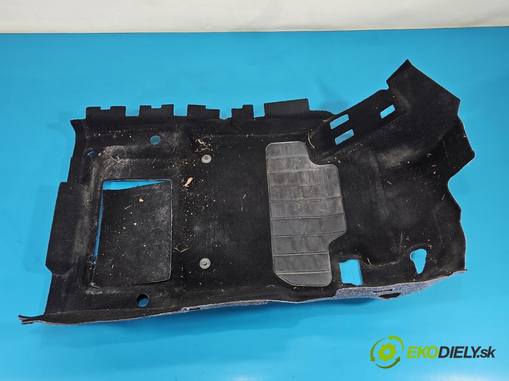 Vw Caddy III 2K 2003-2020 2.0 tdi 140 HP manual 103 kW 1968 cm3 5- koberec do auta ostatné 2K3863731AK
