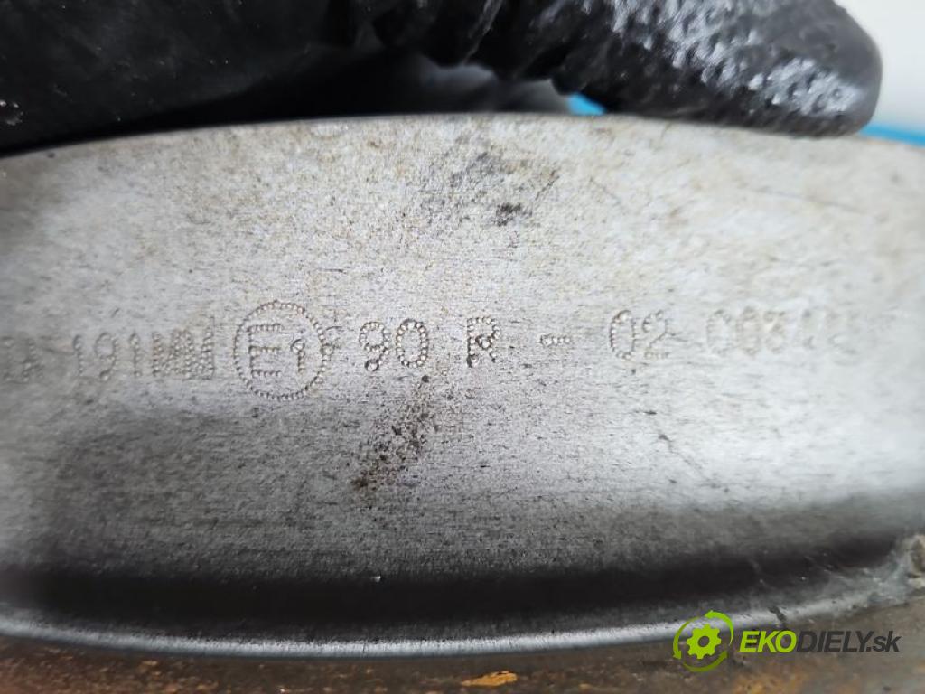 Hyundai Ix35 2.0 crdi 184 hp manual 135 kW 1995 cm3 5- Štíty: posilovač zadní