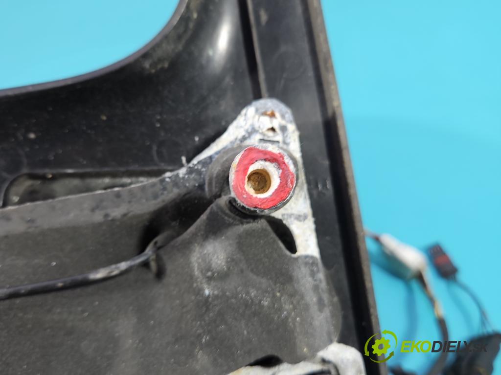 Iveco Daily IV 2006-2014 2.3 HPI 136 HP manual 100 kW 2287 cm3 5- zrkadlo pravé  (Kľučka dverí ostatné)