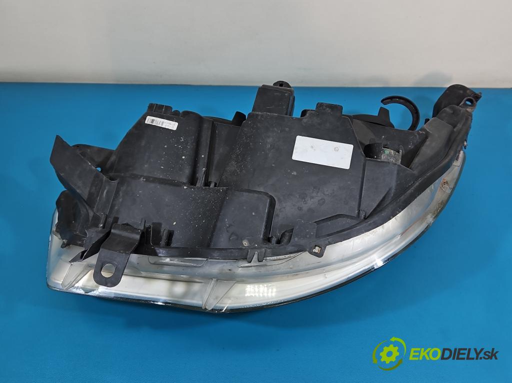 Citroen DS4 2011-2015 2.0 hdi RH02 163 HP manual 120 kW 1997 cm3 5- Reflektor: pravý 9674903580 (Svetlo predné pravé)