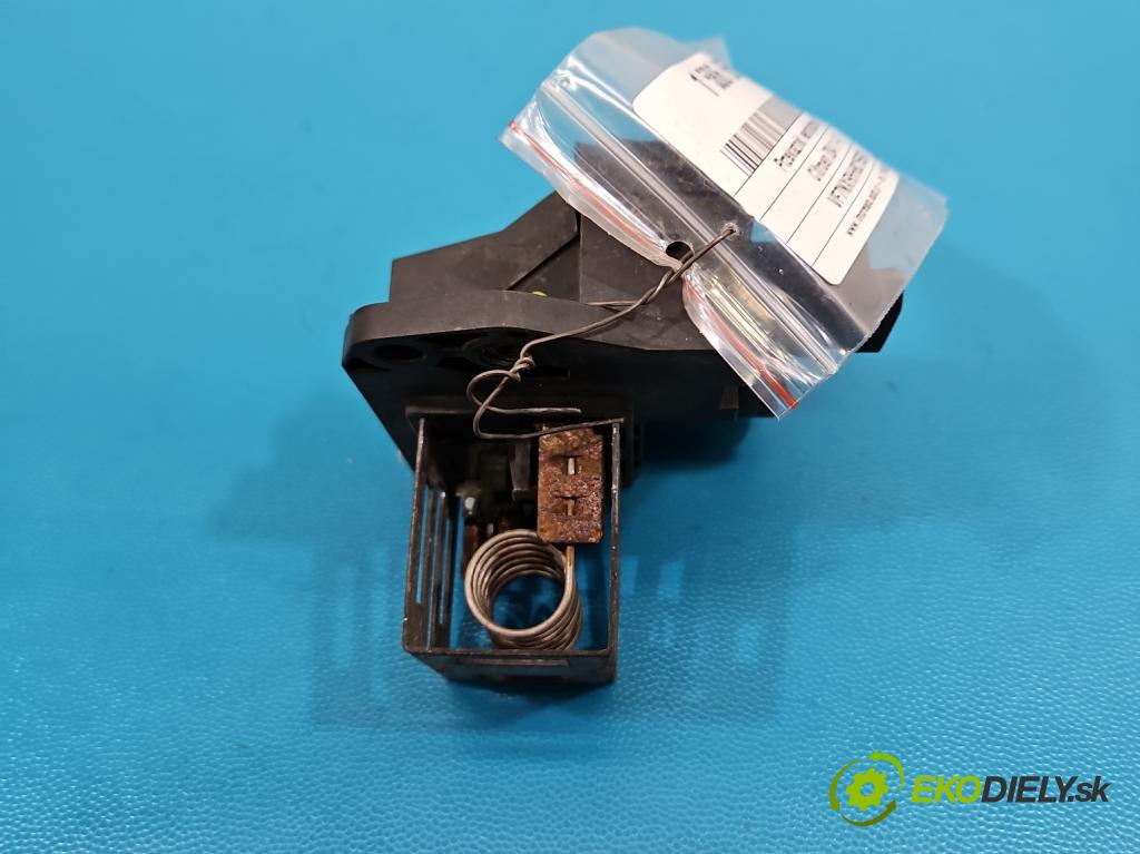 Citroen DS4 2011-2015 2.0 hdi RH02 163 HP manual 120 kW 1997 cm3 5- Relé: ventilátoru 9663558880