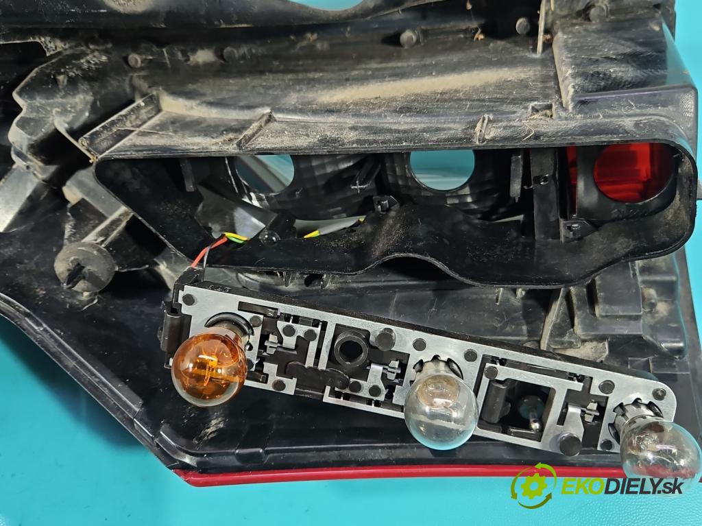 Citroen C4 Grand picasso I 2006-2013 1.6 16V 120 HP manual 88 kW 1598 cm3 5- svetlo / reflektor zadné pravé 00946602 (Kľučka dverí ostatné)
