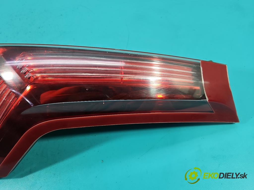 Citroen C4 Grand picasso I 2006-2013 1.6 16V 120 HP manual 88 kW 1598 cm3 5- svetlo / reflektor zadné pravé 00946602 (Kľučka dverí ostatné)