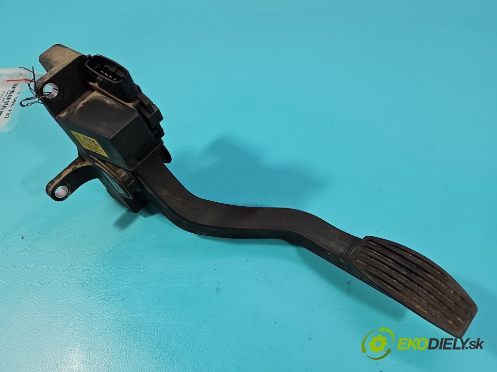 Iveco Daily IV 2006-2014 2.3 HPI 136 HP manual 100 kW 2287 cm3 5- pedal plyn potenciometr: 0281002632