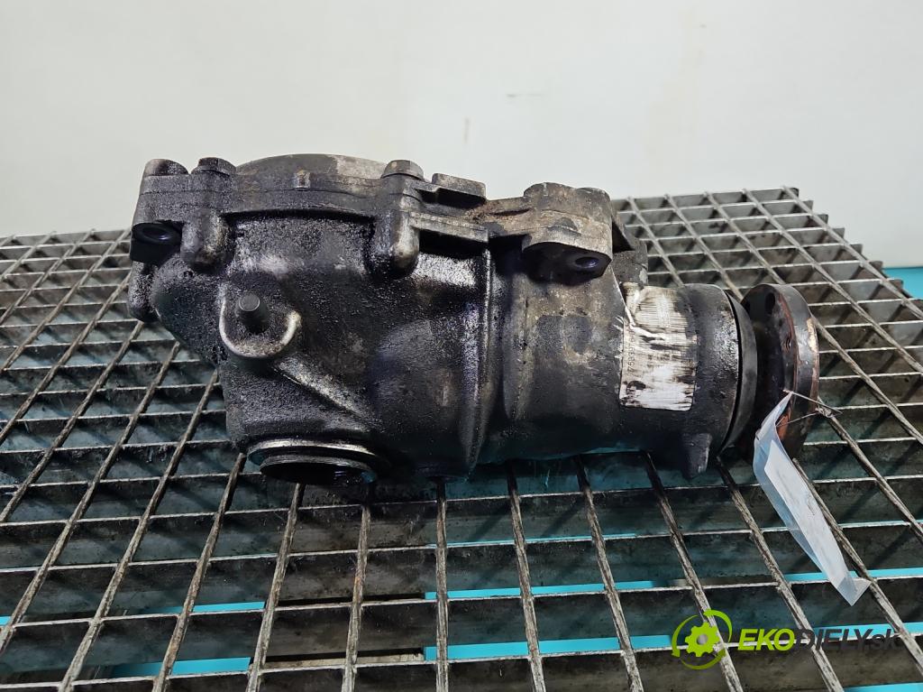 Bmw 3 E90 2005-2013 3.0d 231 HP automatic 170 kW 2993 cm3 5- Most: predný 7533976