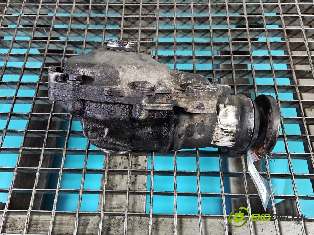 Bmw 3 E90 2005-2013 3.0d 231 HP automatic 170 kW 2993 cm3 5- Most: predný 7533976