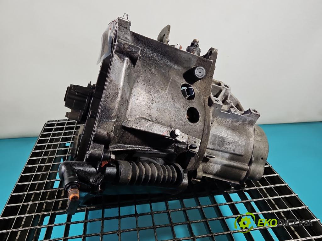Peugeot 301 1.6 hdi 99 HP manual 73 kW 1560 cm3 4- prevodovka stupeň,rýchlosť manual 20ET30