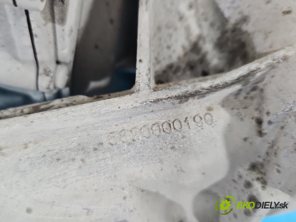Peugeot 301 1.6 hdi 99 HP manual 73 kW 1560 cm3 4- Ozubené kolo: volant A9-M3M4-E3