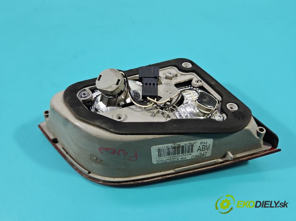 Opel Astra IV 2009-2015 1.7 cdti 110 HP manual 81 kW 1686 cm3 5- svetlo / reflektor zadné pravé 13282247 (Kľučka dverí ostatné)