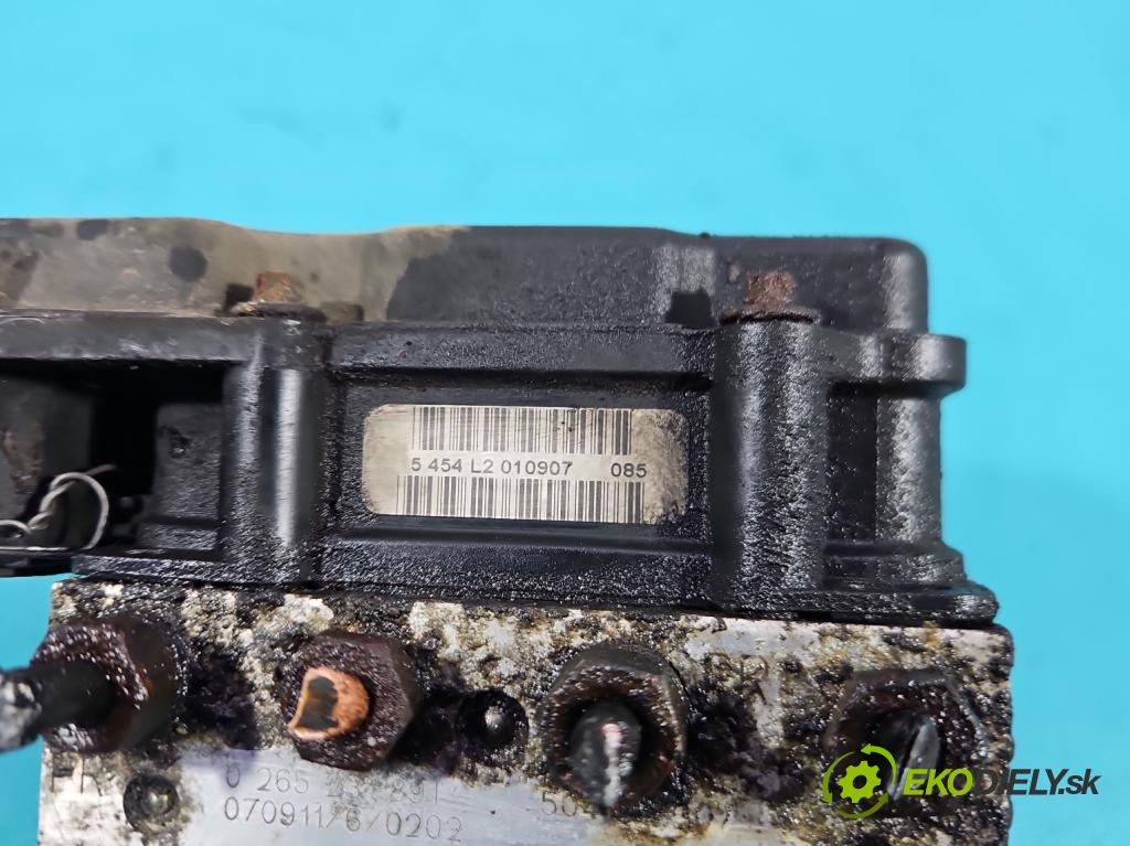 Iveco Daily IV 2006-2014 2.3 HPI 136 HP manual 100 kW 2287 cm3 5- čerpadlo abs 0265231891 (Pumpa ABS)