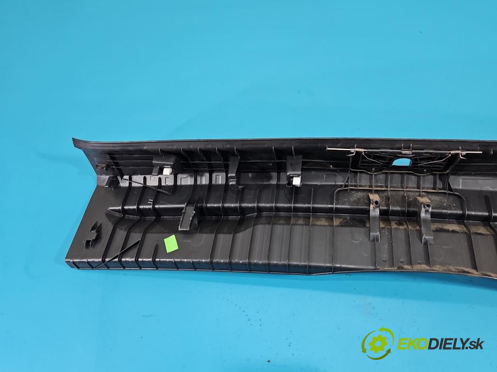 Vw Golf VII 2012-2020 1.6 tdi 105 HP manual 77 kW 1598 cm3 5- kryt plast 5G9863459
