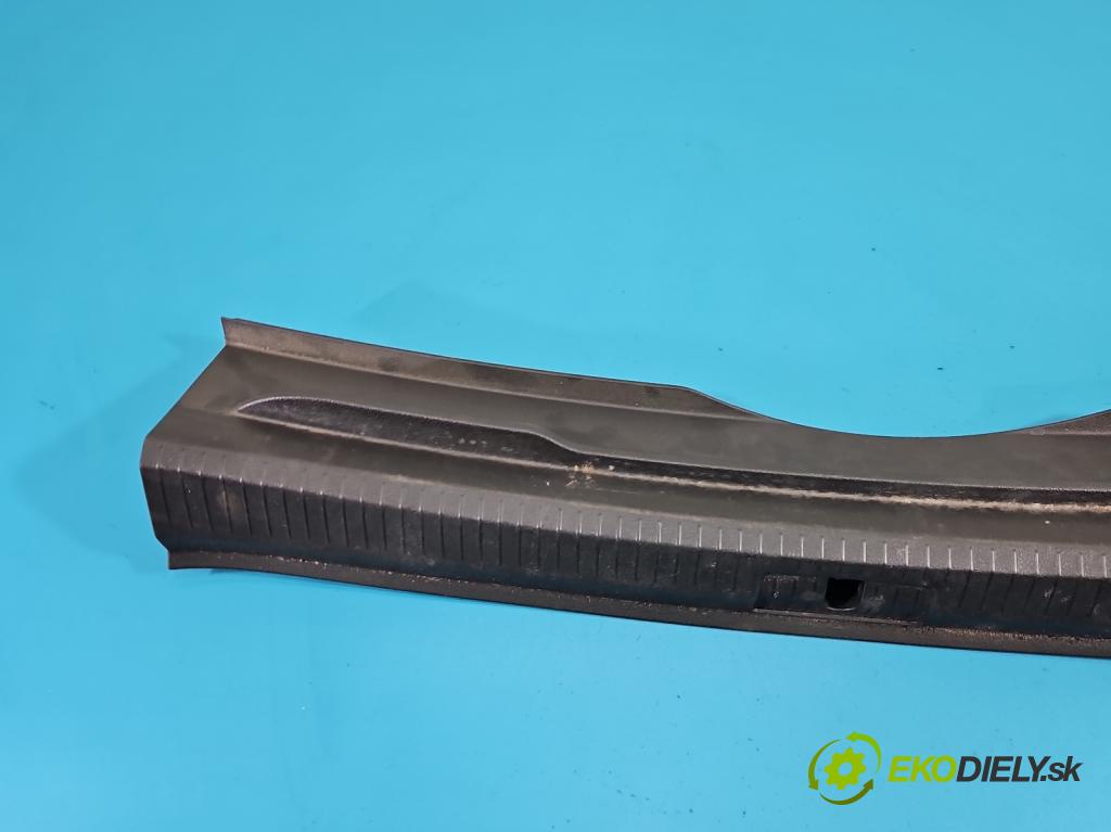 Vw Golf VII 2012-2020 1.6 tdi 105 HP manual 77 kW 1598 cm3 5- kryt plast 5G9863459