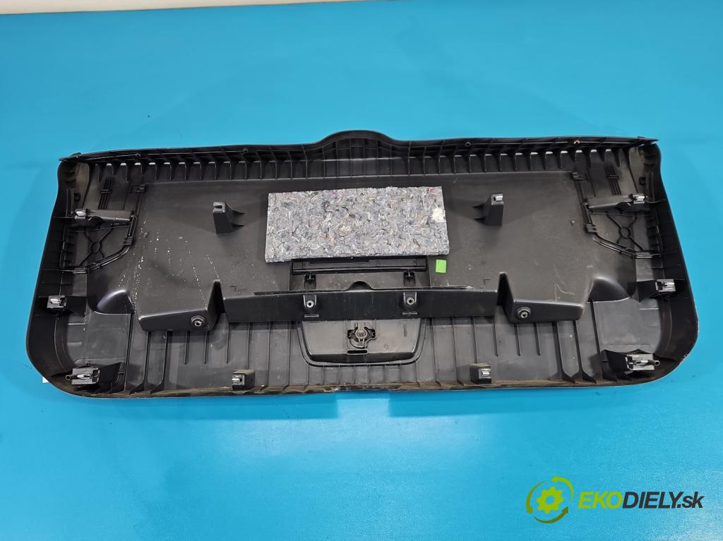 Vw Golf VII 2012-2020 1.6 tdi 105 HP manual 77 kW 1598 cm3 5- Čalounictví: kufrové dvere 5G9867603A