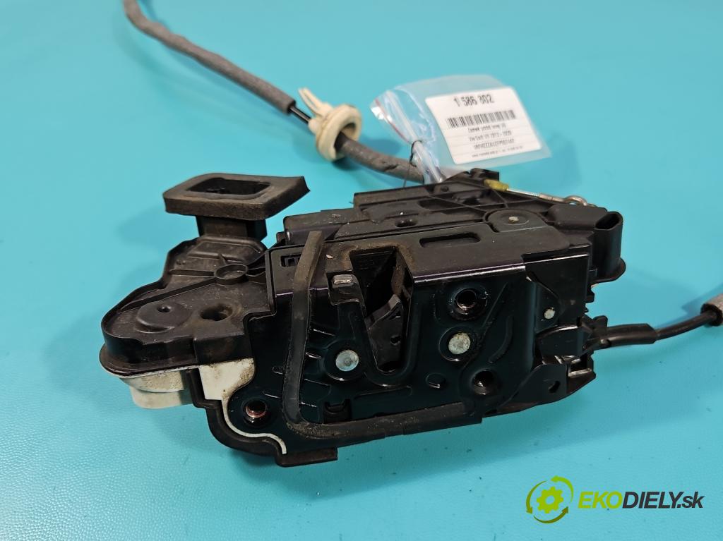 Vw Golf VII 2012-2020 1.6 tdi 105 hp manual 77 kW 1598 cm3 5- zámek přední levý 5K1837015D