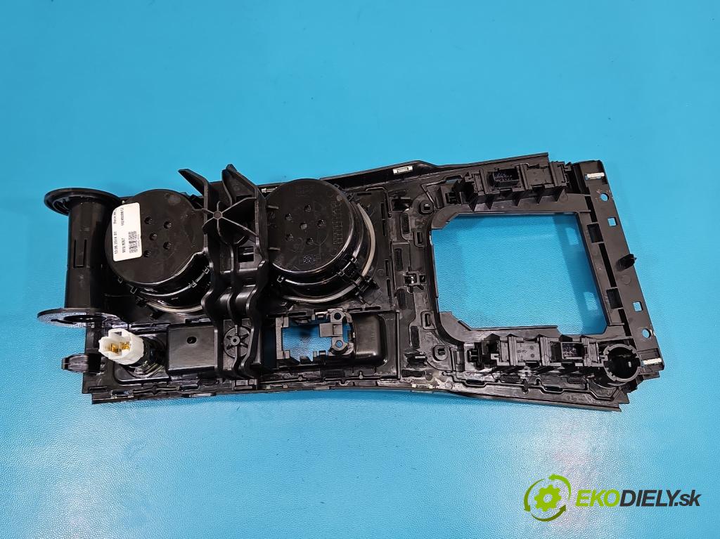 Vw Golf VII 2012-2020 1.6 tdi 105 hp manual 77 kW 1598 cm3 5- kryt plastová 5G0862531