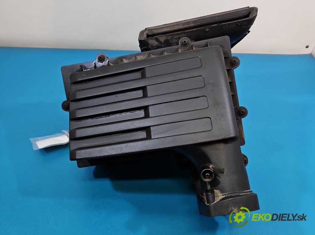Vw Golf VII 2012-2020 1.6 tdi 105 hp manual 77 kW 1598 cm3 5- obal filtra vzduchu 5Q0129618B (Kryt vzduchového filtru)