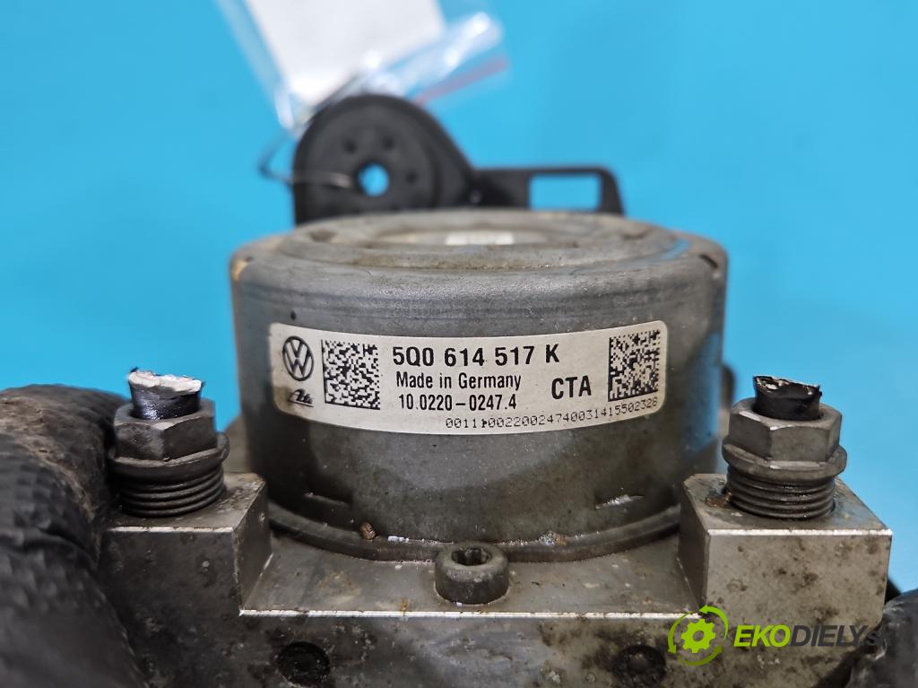 Vw Golf VII 2012-2020 1.6 tdi 105 HP manual 77 kW 1598 cm3 5- čerpadlo abs 5Q0907379L (Pumpa ABS)