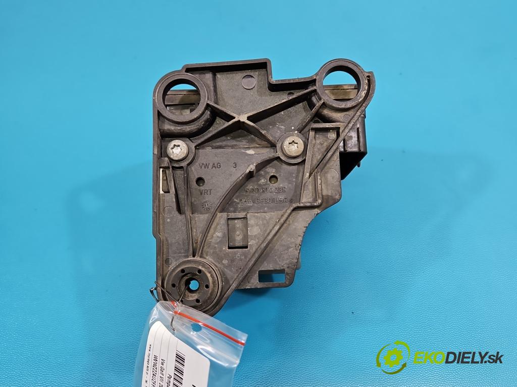 Vw Golf VII 2012-2020 1.6 tdi 105 HP manual 77 kW 1598 cm3 5- čerpadlo abs 5Q0907379L (Pumpa ABS)