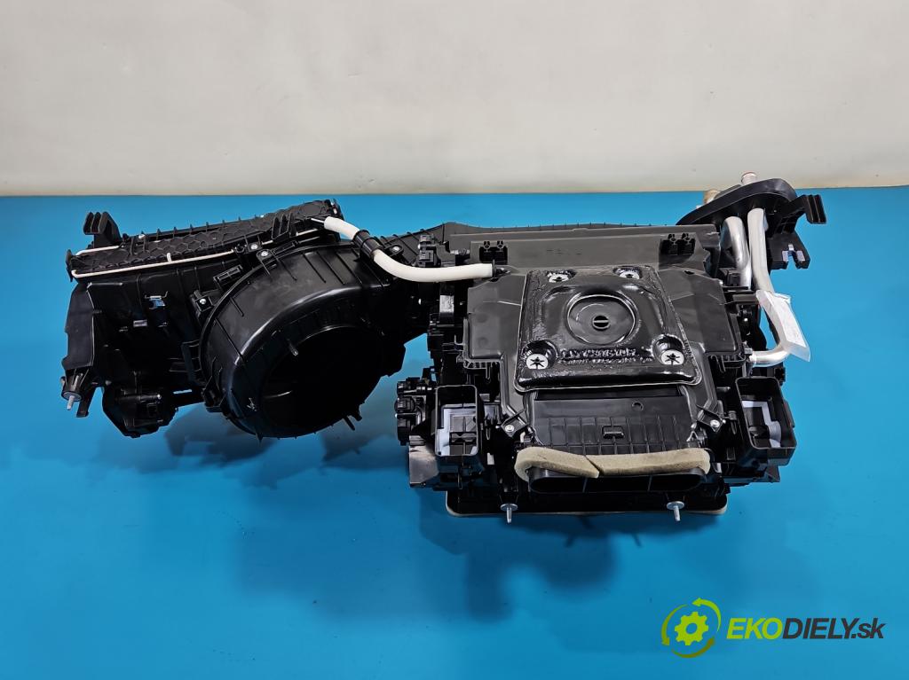 Bmw 3 G20 2018- 2.0 T 156 HP automatic 115 kW 1998 cm3 4- radiator 7949741 (Radiátor kúrenia)