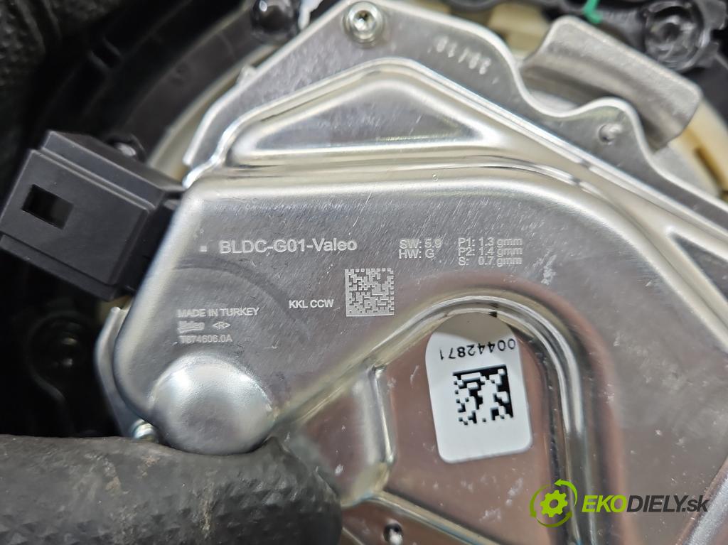 Bmw 3 G20 2018- 2.0 T 156 HP automatic 115 kW 1998 cm3 4- ventilátor vzduchu BLDC-G01