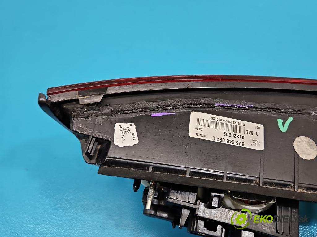 Audi A3 8V 2013-2020 1.8 TFSI 179KM automatic 132 kW 1798 cm3 4- svetlo / reflektor zadné pravé 8V5945094C (Kľučka dverí ostatné)
