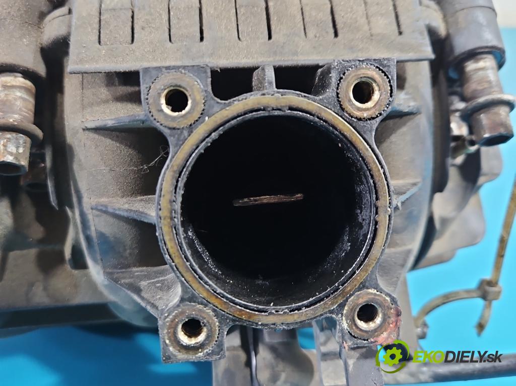 Opel Corsa C 2000-2006 1.0 12V 58 HP manual 43 kW 993 cm3 3- zvod nasávací 09129713 (Sacie potrubie)