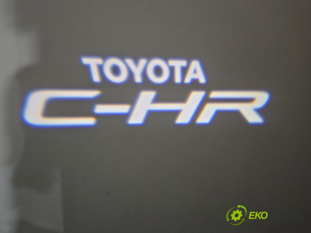Toyota C-HR I 2016-2023 2.0 16V 152KM automatic 112 kW 1987 cm3 5- zpětné zrcátko levé  (Klika dveří ostatní)