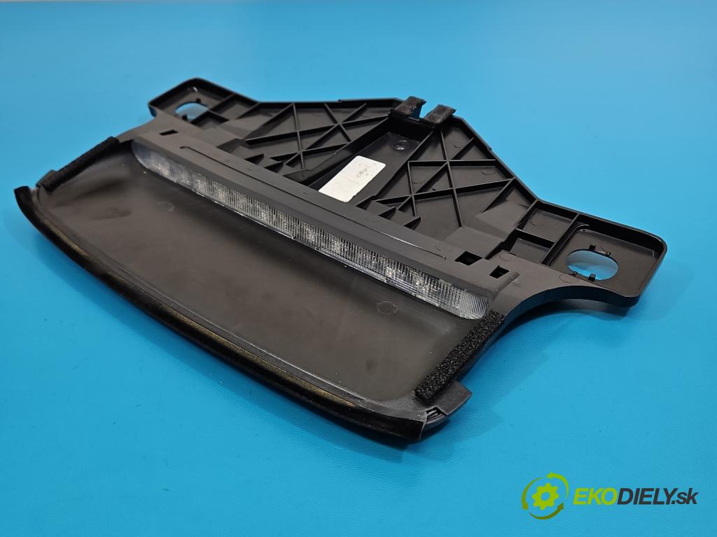 Volvo S60 II 2010-2018 2.5 T5 250 HP automatic 184 kW 2497 cm3 4- světlo: stop: 30796273