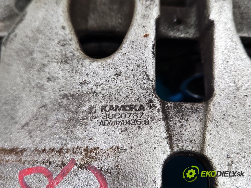 Iveco Daily IV 2006-2014 2.3 HPI 136 HP manual 100 kW 2287 cm3 5- brzdič predné ľavý  (Kľučka dverí ostatné)