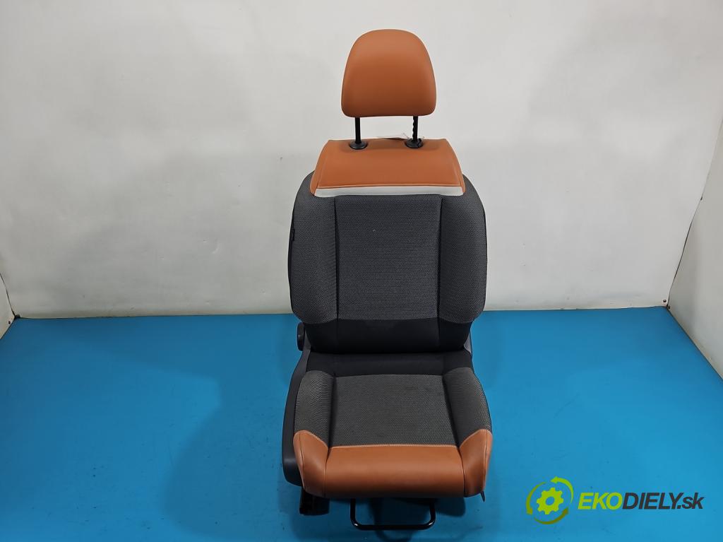 Citroen C3 III 2016-2024 1.2 12V 82 HP manual 60 kW 1199 cm3 5- Sedačka pravý  (Sedadlo)