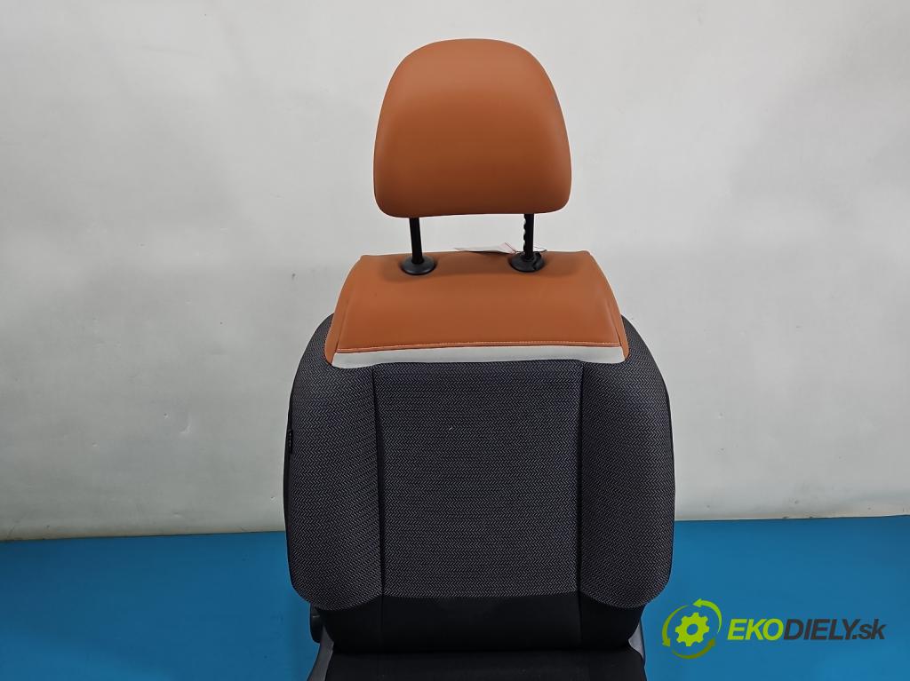 Citroen C3 III 2016-2024 1.2 12V 82 HP manual 60 kW 1199 cm3 5- Sedačka pravý  (Sedadlo)