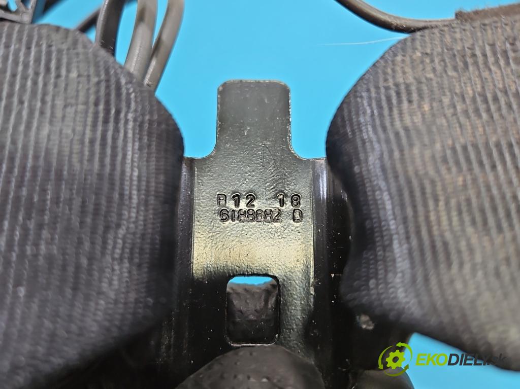 Citroen C3 III 2016-2024 1.2 12V 82 hp manual 60 kW 1199 cm3 5- stěna bezpečnost zadní pravý