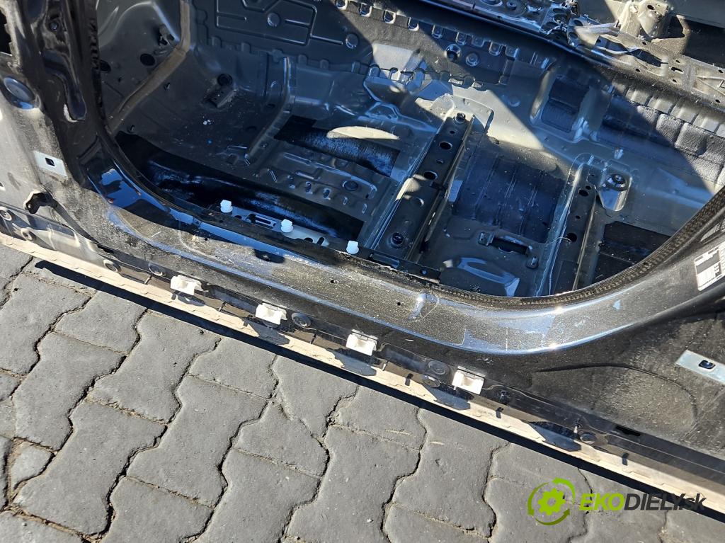 Bmw 3 G20 2018- 2.0 T 156 HP automatic 115 kW 1998 cm3 4- Práh: ľavý (Karoséria ostatné)