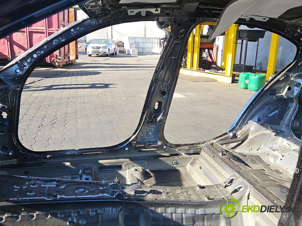 Bmw 3 G20 2018- 2.0 T 156 HP automatic 115 kW 1998 cm3 4- Práh: pravý  (Karoséria ostatné)