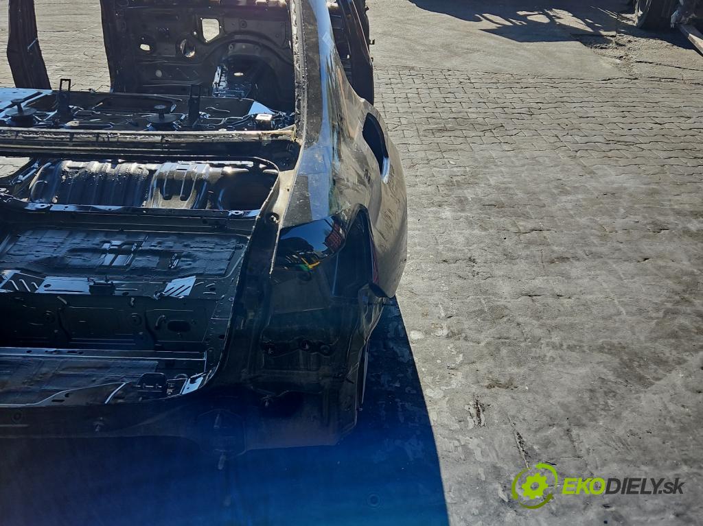 Bmw 3 G20 2018- 2.0 T 156 HP automatic 115 kW 1998 cm3 4- blatník zadné pravý