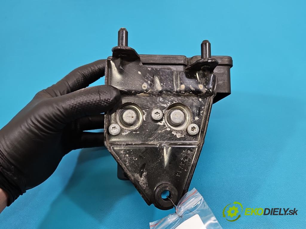 Vw Caddy III 2K 2003-2020 2.0 tdi 140 HP manual 103 kW 1968 cm3 5- čerpadlo abs 1K0614517ED (Pumpa ABS)