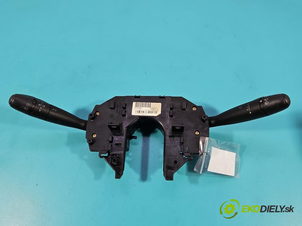 Citroen C4 I 2004-2011 1.4 16V 88 hp manual 65 kW 1360 cm3 5- Přepínač sdružený 345657336 (Páčky pod volantem)