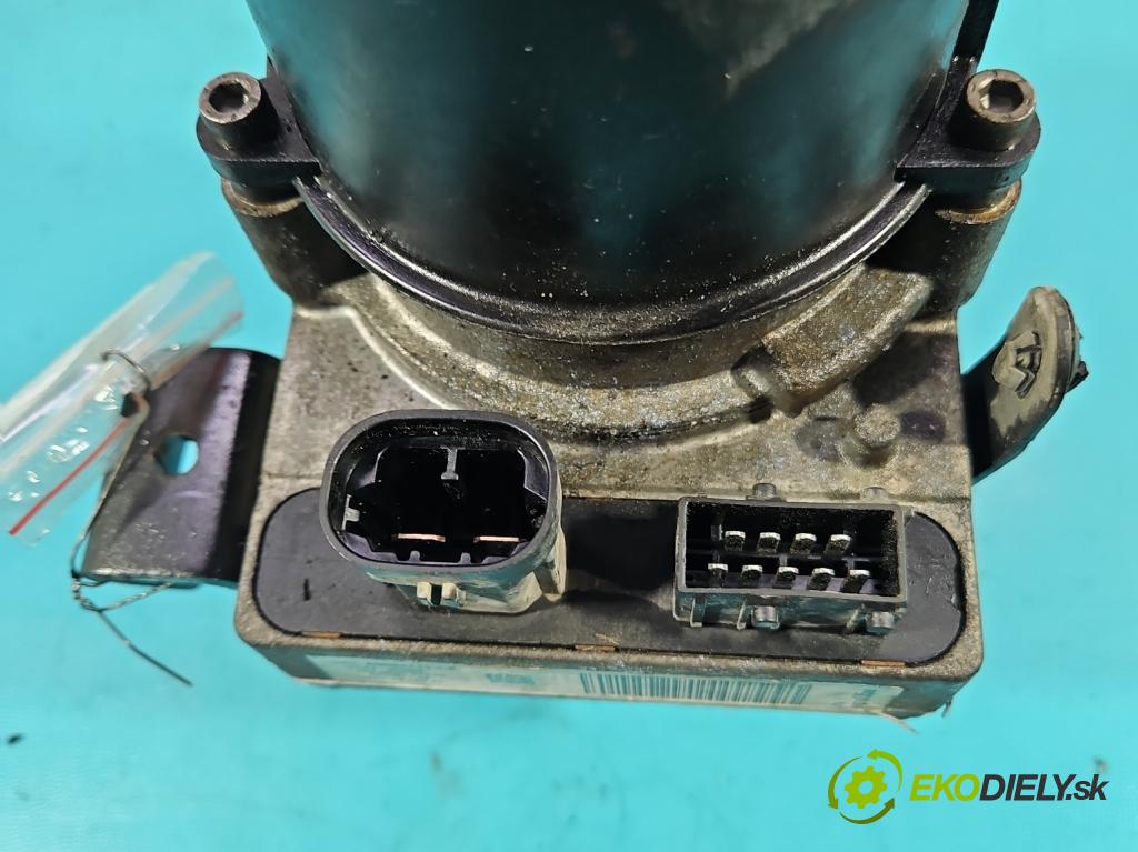 Citroen C4 I 2004-2011 1.4 16V 88 HP manual 65 kW 1360 cm3 5- čerpadlo posilovač 9657613580 (Servočerpadlo)