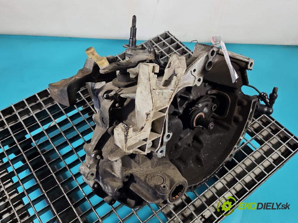 Citroen C4 I 2004-2011 1.4 16V 88 hp manual 65 kW 1360 cm3 5- převodovka stupňová manual 20CQ15