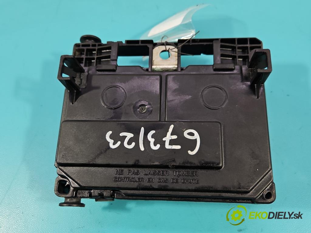 Citroen C4 I 2004-2011 1.4 16V 88 HP manual 65 kW 1360 cm3 5- riadiaca jednotka ostatné 9657718780