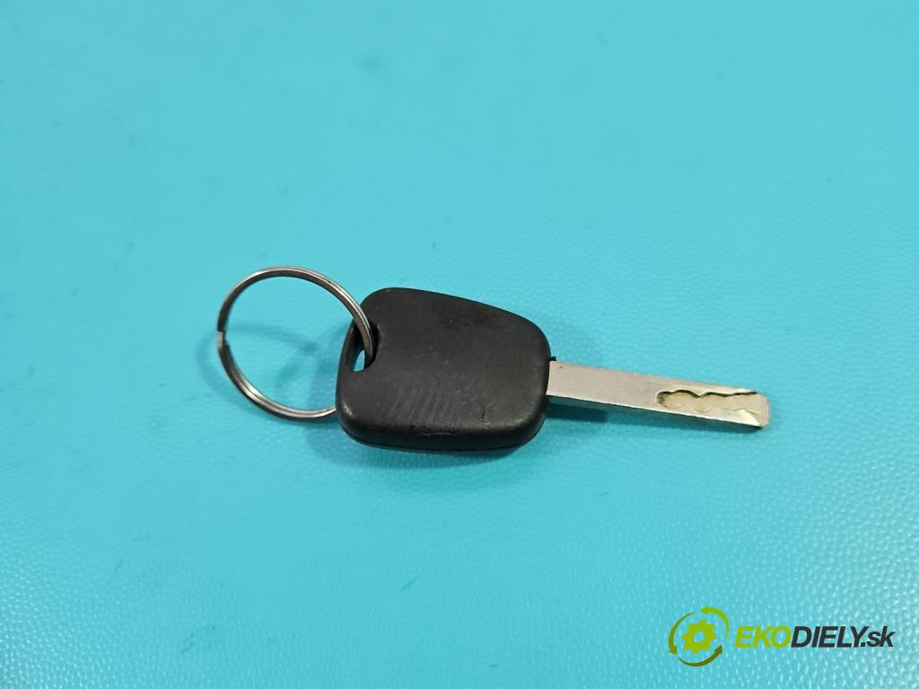 Citroen C4 I 2004-2011 1.4 16V 88 HP manual 65 kW 1360 cm3 5- Spínačka  (Spínacia skrinka)