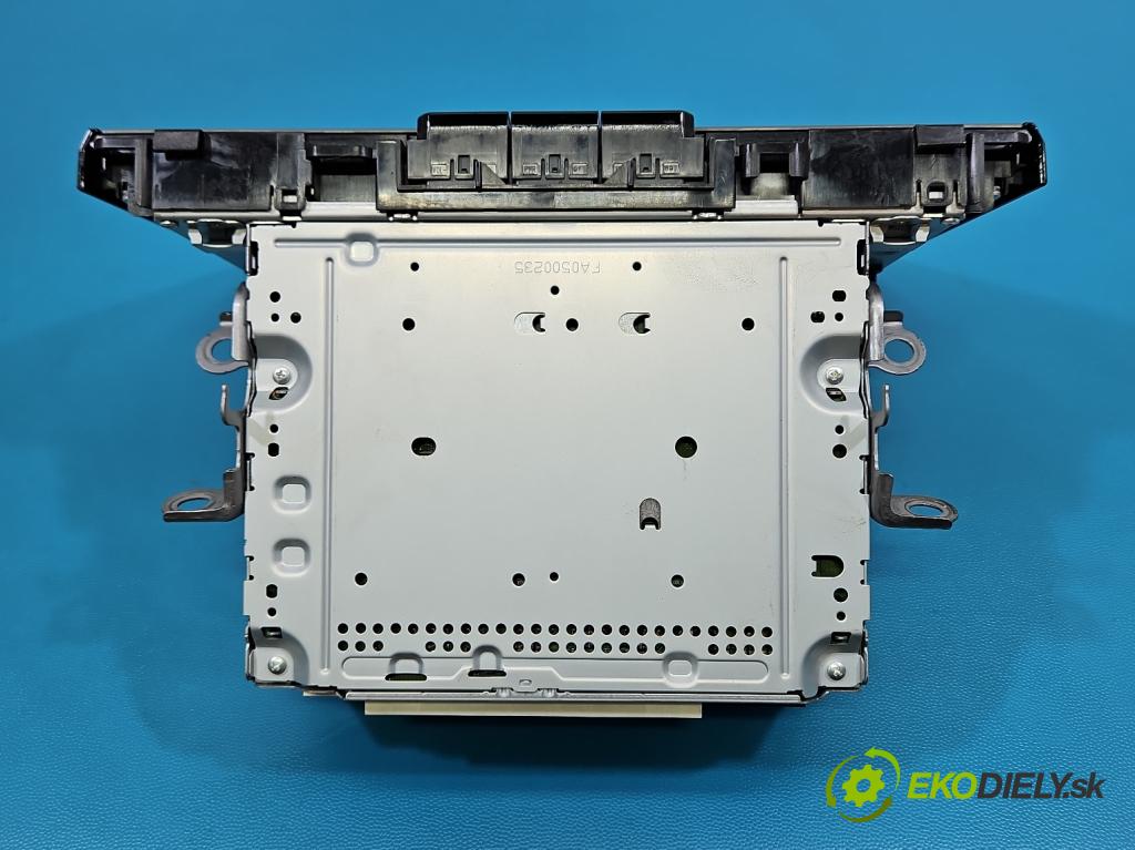 Toyota Corolla E21 2019- 1.8 16V 98 HP automatic 72 kW 1798 cm3 4- Radio originál 86140-02M81